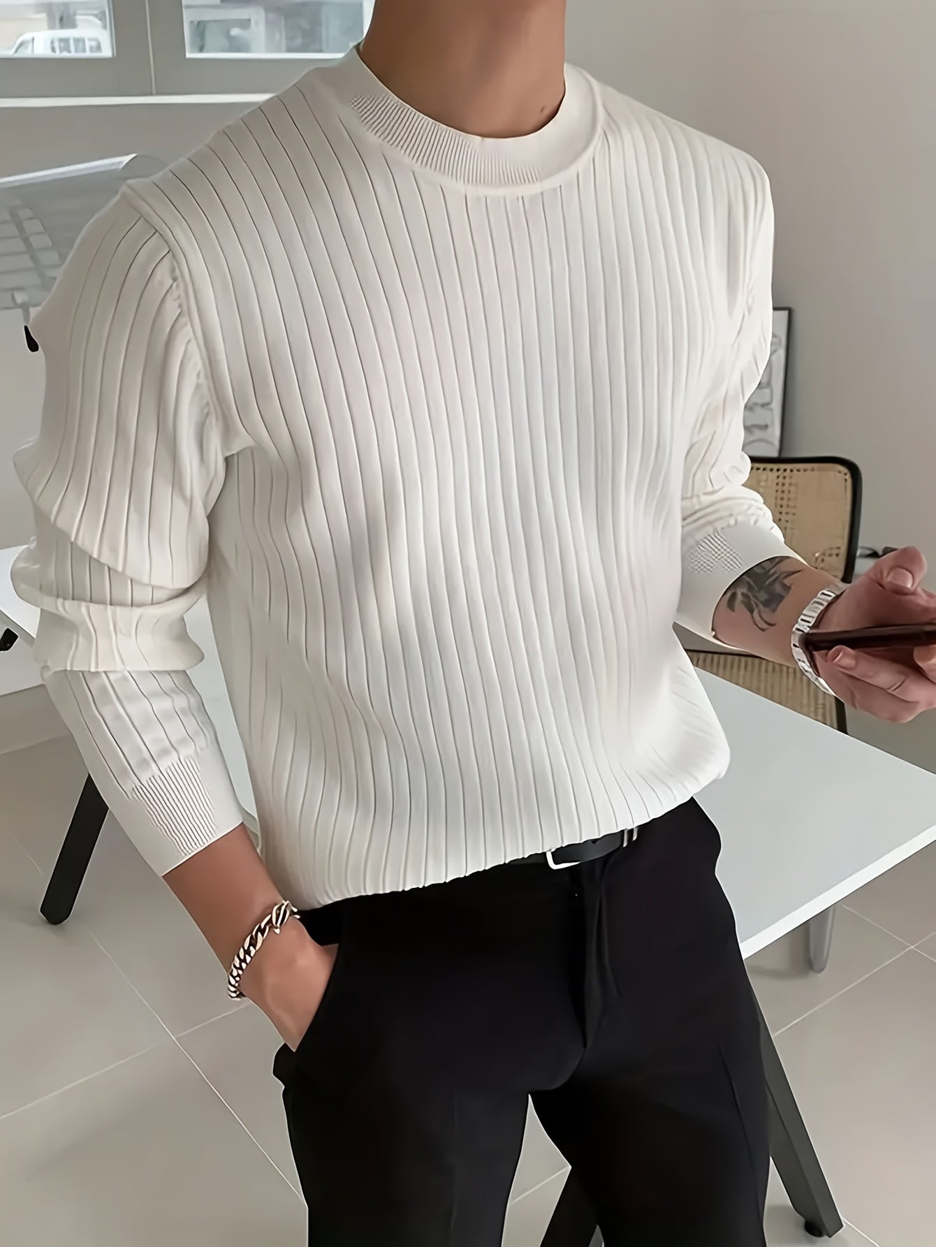 ROUND NECK KNIT SWEATER FOR MEN