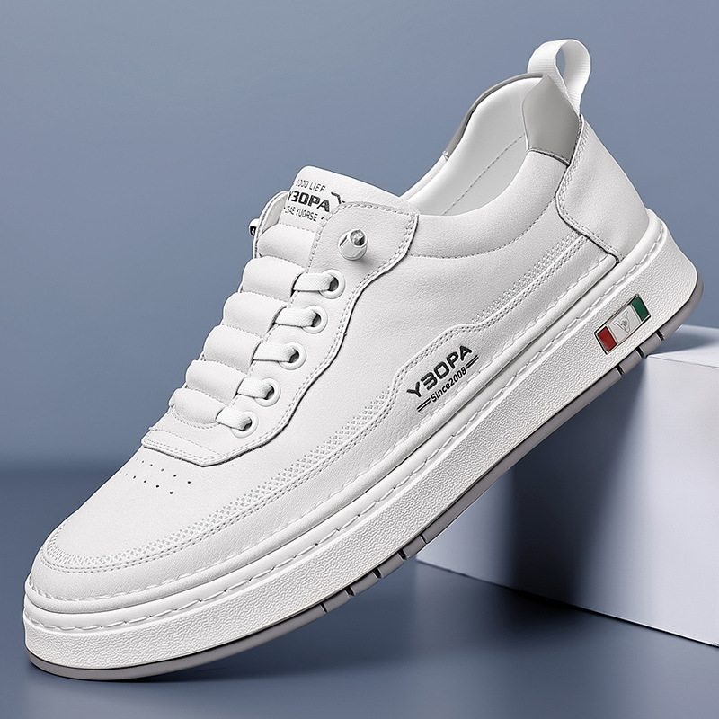 White leather trainer with grey heel tab and elasticated laces