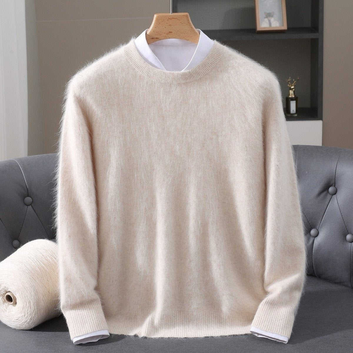 Cream fluffy mink cashmere jumper with crew neck and ribbed cuffs