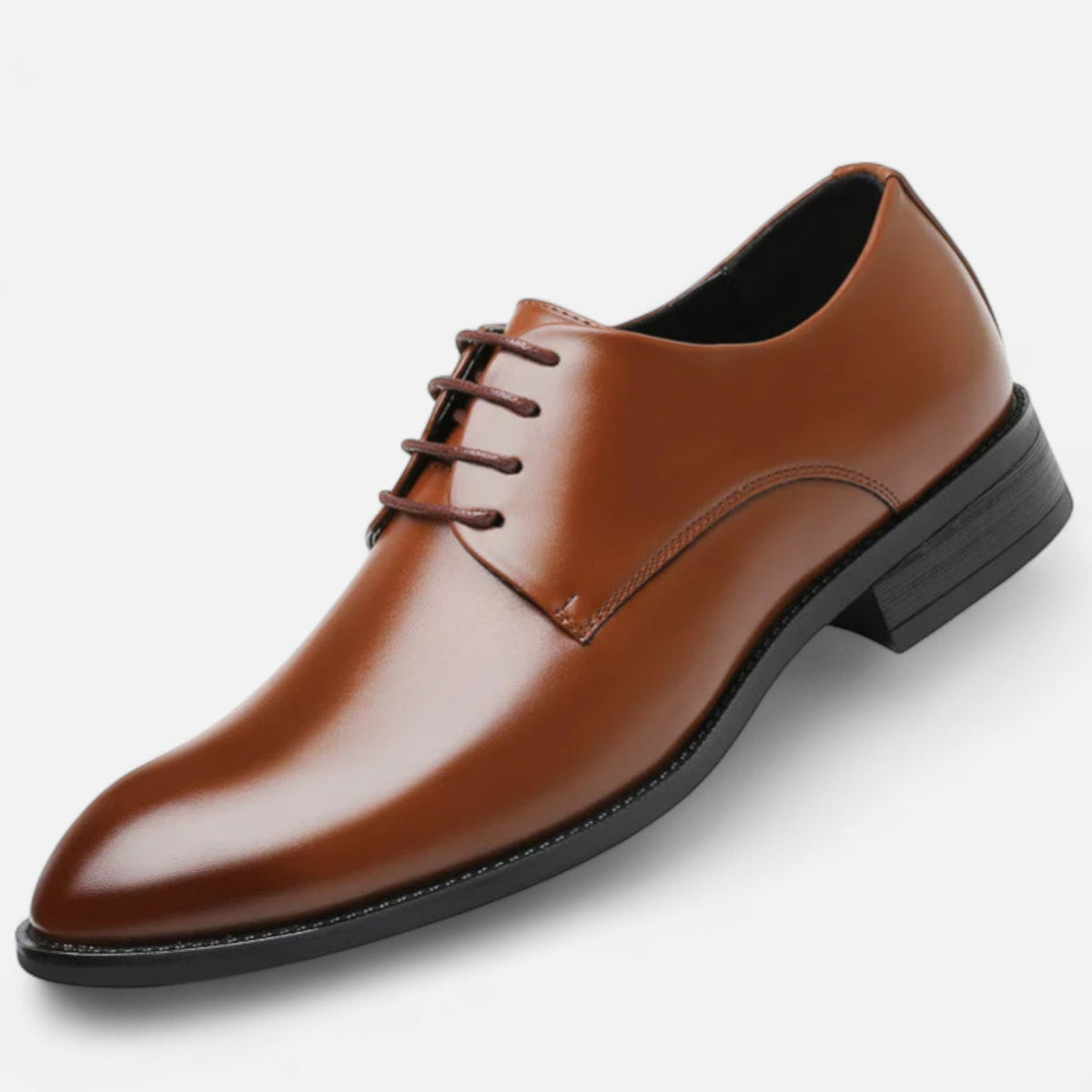Polished brown leather Oxford shoe with lace fastening and stitched detailing